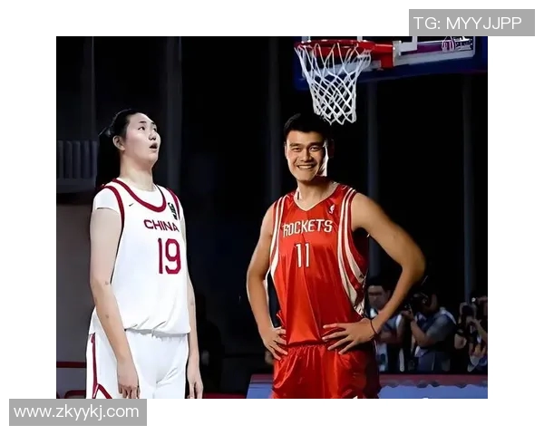 黄丽专访:从青涩少女到篮球女神的奋斗与成长之路